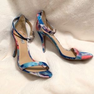 WOMENS 9 1/2 BLUE RED FLORAL FABRIC OPEN TOE ANKLE BUCKLE HIGH HEEL SHOES